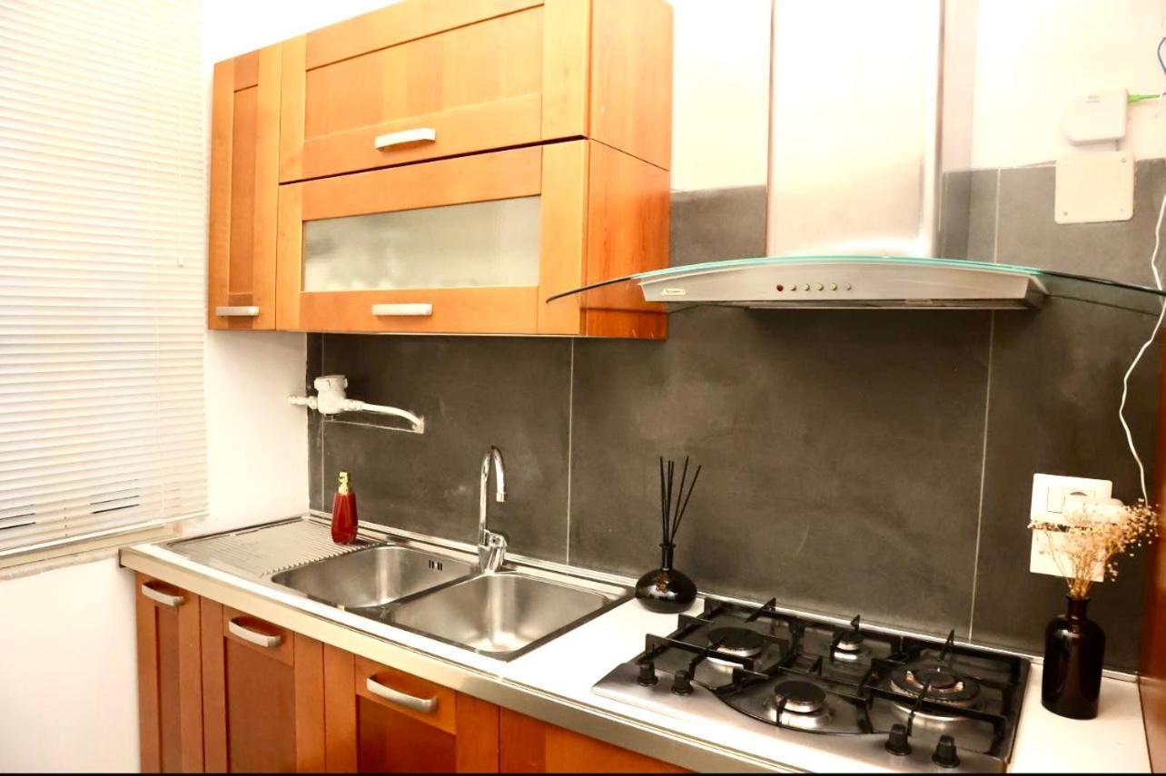 Apartment La Dimora Di Mary Naples